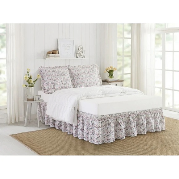 🩷 New With Tags The Pioneer Woman Bedding Set - 2 Shams & Dust Ruffle - Picture 4 of 11